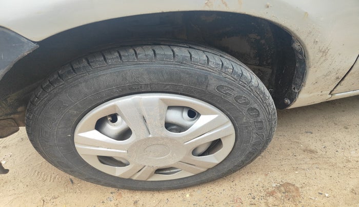 2010 Maruti Alto LXI, Petrol, Manual, 33,530 km, tyre