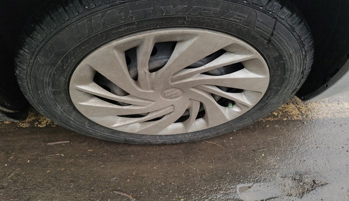 2015 Maruti Ciaz VDI SHVS, Diesel, Manual, 1,67,356 km, tyre