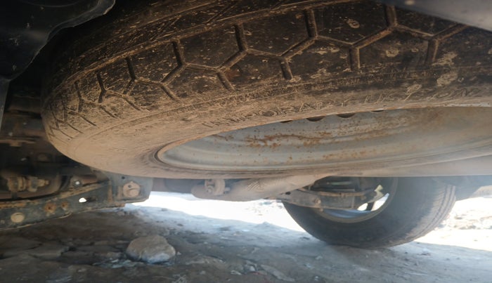 2022 Mahindra XUV700 AX 3 D MT 7 STR, Diesel, Manual, 69,448 km, tyre