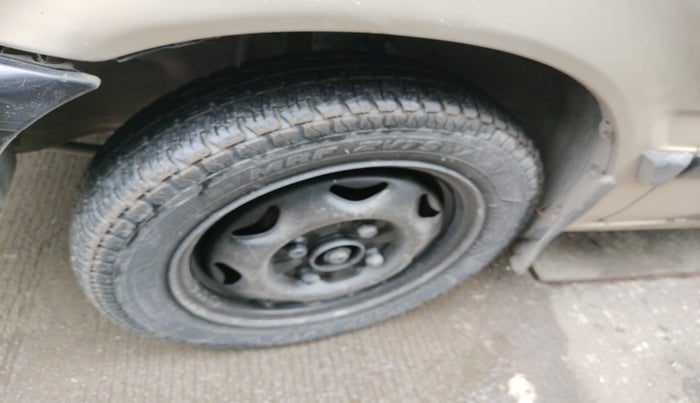 2000 Maruti Zen LX, Petrol, Manual, 34,716 km, tyre