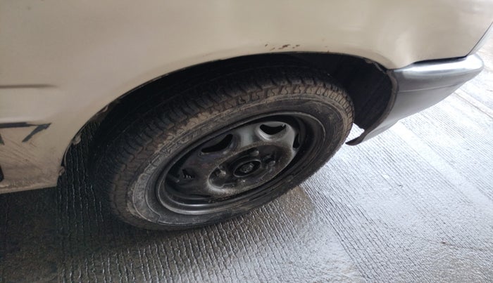 2000 Maruti Zen LX, Petrol, Manual, 34,716 km, tyre