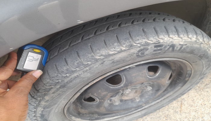 2014 Maruti Alto K10 VXI, Petrol, Manual, 10,12,251 km, tyre