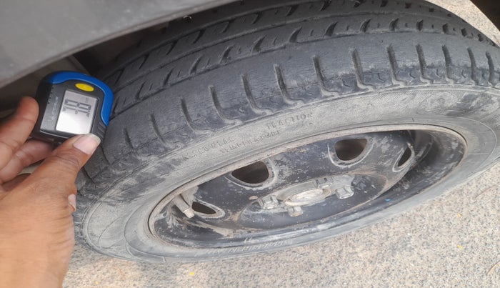 2014 Maruti Alto K10 VXI, Petrol, Manual, 10,12,251 km, tyre