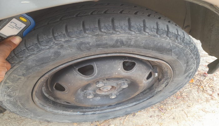 2014 Maruti Alto K10 VXI, Petrol, Manual, 10,12,251 km, tyre