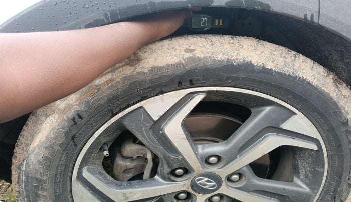 2019 Hyundai Creta SX (O) 1.6 DIESEL, Diesel, Manual, 2,06,303 km, tyre