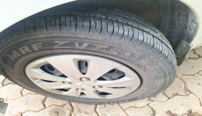 2010 Hyundai i10 SPORTZ 1.2 AT, Petrol, Automatic, 59,755 km, tyre