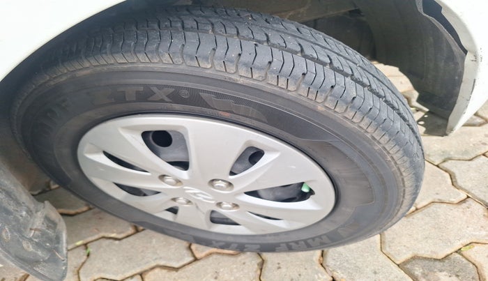 2010 Hyundai i10 SPORTZ 1.2 AT, Petrol, Automatic, 59,755 km, tyre