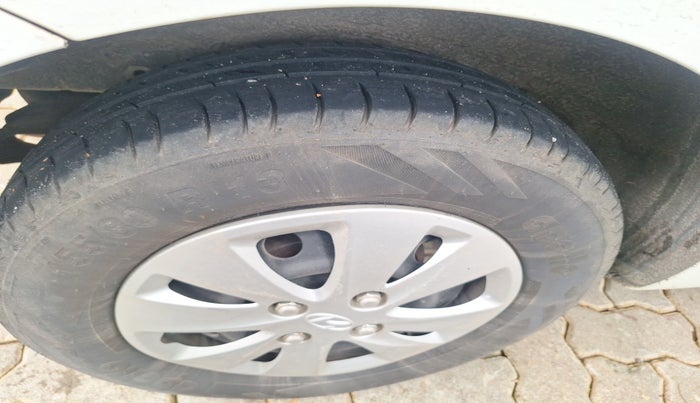 2010 Hyundai i10 SPORTZ 1.2 AT, Petrol, Automatic, 59,755 km, tyre