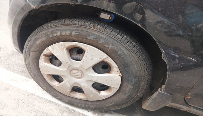 2010 Maruti Ritz VDI, Diesel, Manual, 679 km, tyre
