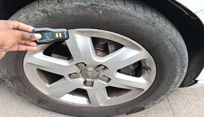 2012 Audi Q7 4.2 TDI QUATTRO, Diesel, Automatic, 73,063 km, tyre