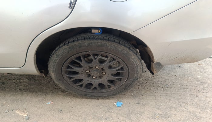 2013 Honda Amaze 1.5L I-DTEC E, Diesel, Manual, 1,30,337 km, tyre