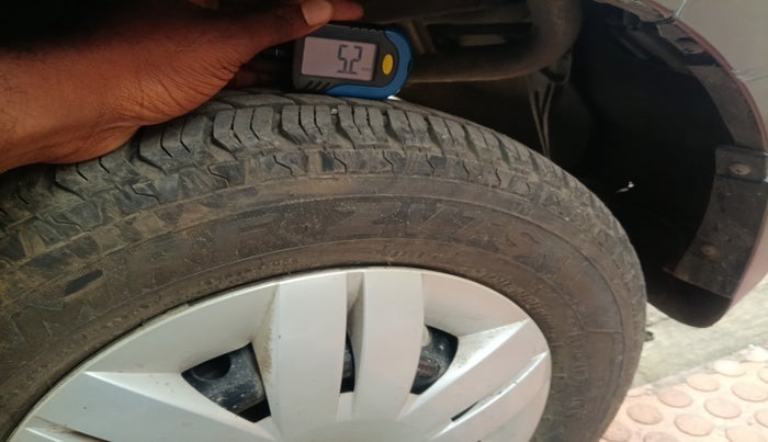 2018 Maruti Alto 800 VXI, Petrol, Manual, 10,696 km, tyre