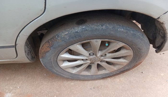 2014 Maruti Ertiga ZDI, Diesel, Manual, 2,17,771 km, tyre