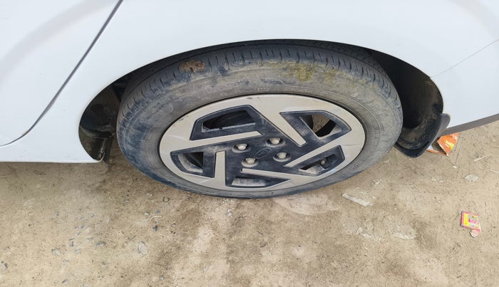 2023 Hyundai AURA S 1.2, Petrol, Manual, 56,052 km, tyre