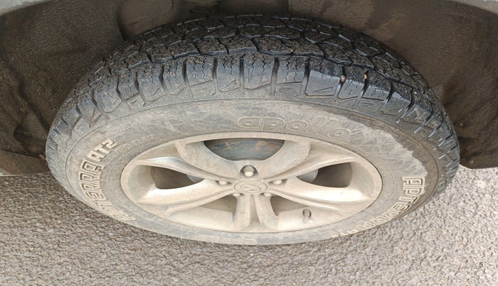 2020 Tata Harrier XZ 2.0L, Diesel, Manual, 2,16,673 km, tyre