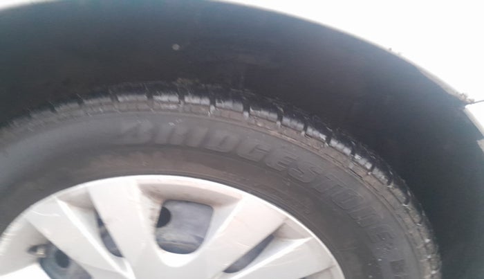2012 Maruti Swift Dzire VDI, Diesel, Manual, 1,27,128 km, tyre