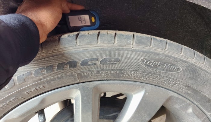 2019 Ford FREESTYLE TITANIUM 1.2 PETROL, Petrol, Manual, 17,360 km, tyre