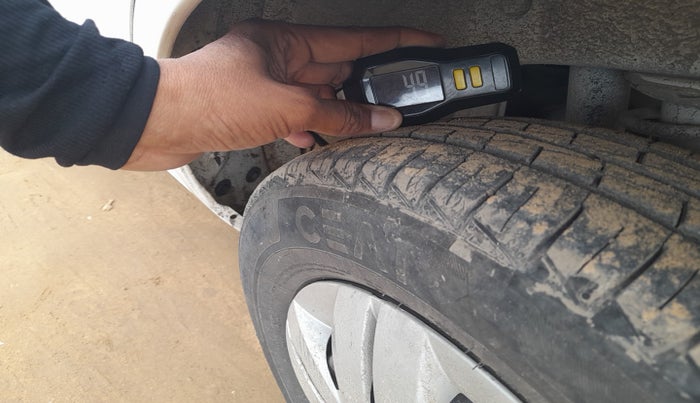 2022 Maruti Alto LXI O, Petrol, Manual, 32,587 km, tyre