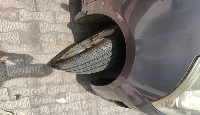 2013 Maruti Swift Dzire ZDI, Diesel, Manual, 1,08,146 km, tyre