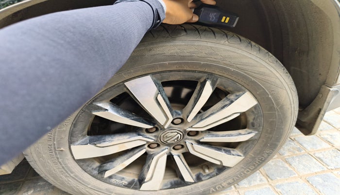 2019 MG HECTOR SHARP 1.5 DCT PETROL, Petrol, Automatic, 66,128 km, tyre