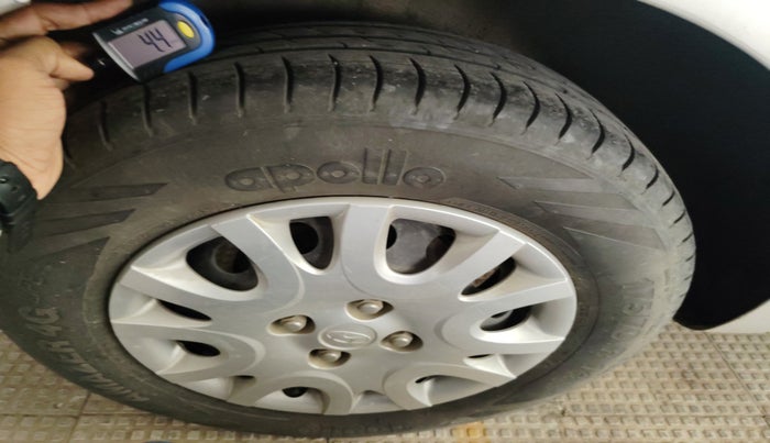 2010 Hyundai i20 MAGNA 1.2, Petrol, Manual, 48,829 km, tyre