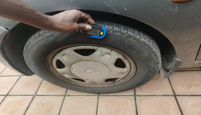 2011 Chevrolet Beat LS PETROL, Petrol, Manual, 1,10,068 km, tyre