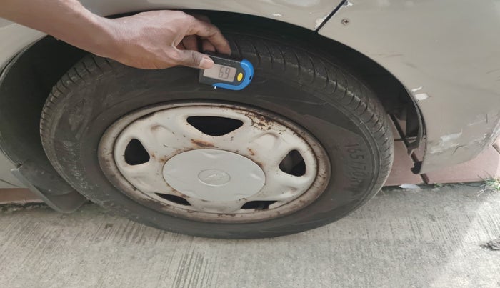 2011 Chevrolet Beat LS PETROL, Petrol, Manual, 1,10,068 km, tyre