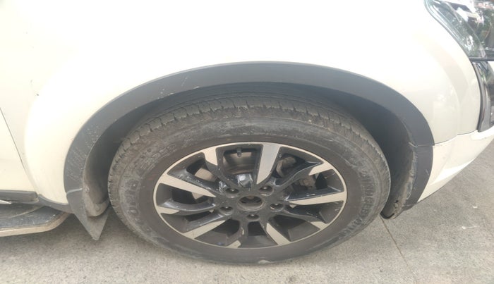 2018 Mahindra XUV500 W11, Diesel, Manual, 69,669 km, tyre
