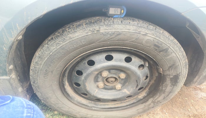 2010 Maruti Swift VDI, Diesel, Manual, 1,00,749 km, tyre