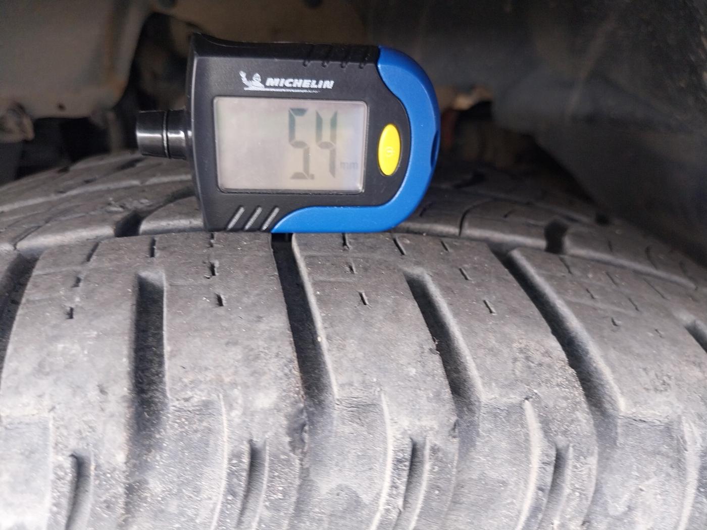 2019 Mahindra Scorpio S9, Diesel, Manual, 92,648 km, tyre