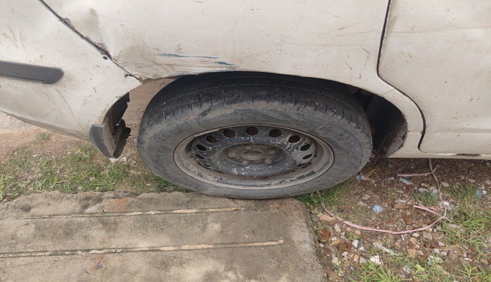 2013 Maruti Ertiga VDI, Diesel, Manual, 2,02,031 km, tyre