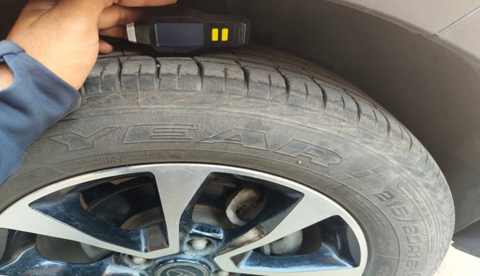 2021 Tata NEXON XZA PLUS (O) PETROL, Petrol, Automatic, 42,581 km, tyre