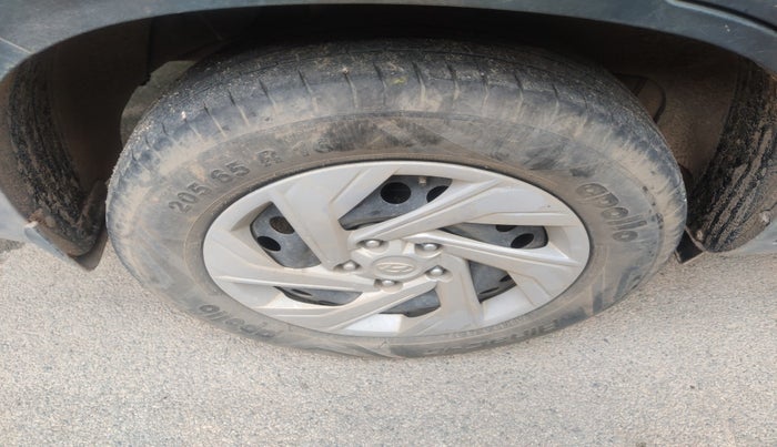 2021 Hyundai Creta EX 1.5 DIESEL, Diesel, Manual, 46,022 km, tyre
