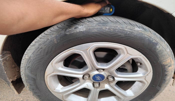 2018 Ford Ecosport TITANIUM + 1.5L DIESEL, Diesel, Manual, 1,34,464 km, tyre