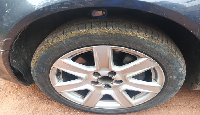 2010 Audi A6 2.7 TDI, Diesel, Automatic, 1,29,641 km, tyre