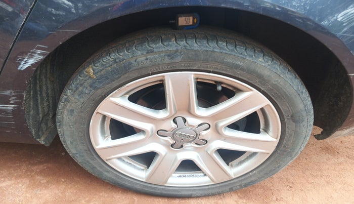 2010 Audi A6 2.7 TDI, Diesel, Automatic, 1,29,641 km, tyre