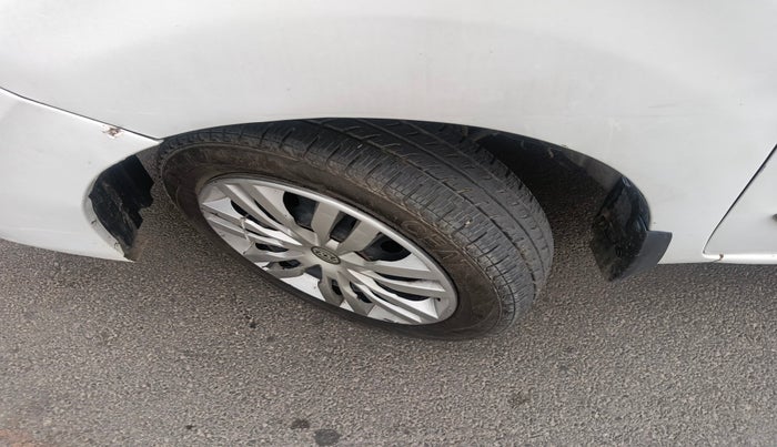 2016 Maruti Wagon R 1.0 VXI, Petrol, Manual, 1,22,989 km, tyre