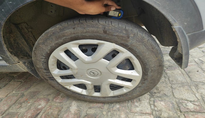 2024 Tata NEXON PURE 1.2 PETROL, Petrol, Manual, 10,106 km, tyre