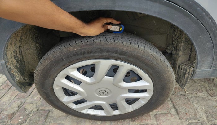 2024 Tata NEXON PURE 1.2 PETROL, Petrol, Manual, 10,106 km, tyre
