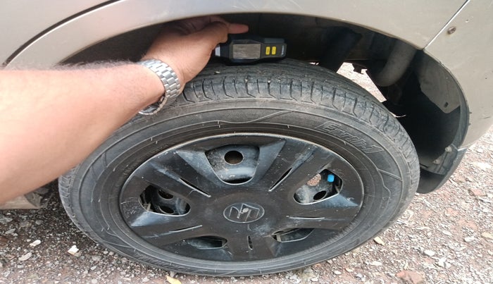 2014 Maruti Wagon R 1.0 VXI, Petrol, Manual, 82,883 km, tyre