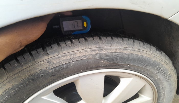 2015 Hyundai Xcent S (O) 1.2, Petrol, Manual, 49,149 km, tyre