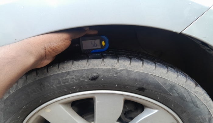 2015 Hyundai Xcent S (O) 1.2, Petrol, Manual, 49,149 km, tyre