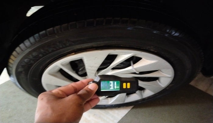 2011 Maruti SX4 VXI CNG, Petrol, Manual, 78,419 km, tyre