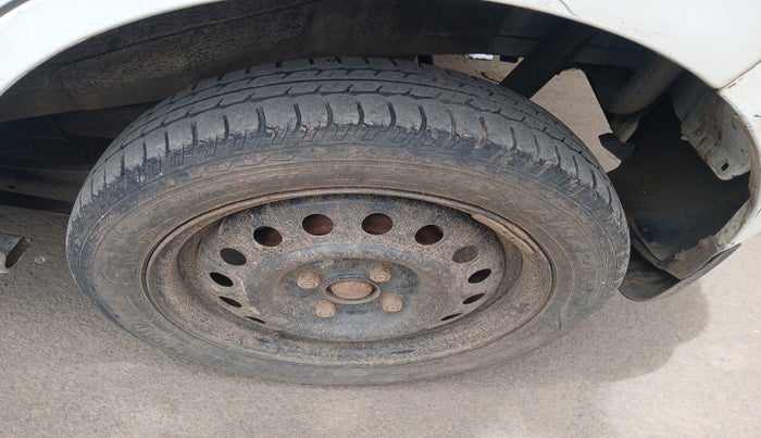 2013 Maruti Wagon R 1.0 VXI, Petrol, Manual, 62,478 km, tyre