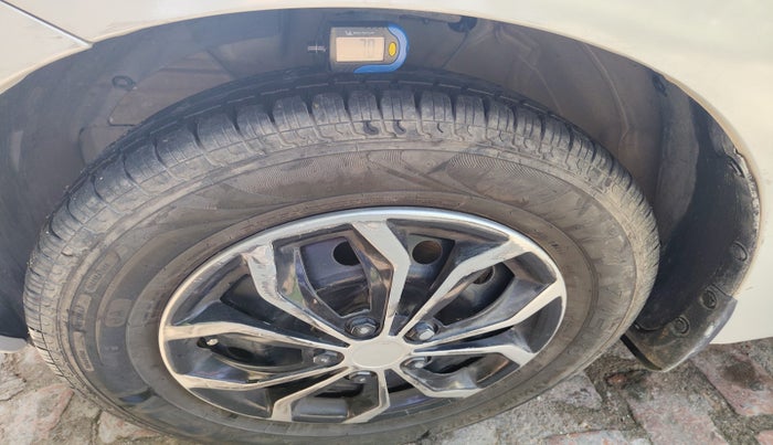 2021 Maruti Swift VXI AMT, Petrol, Automatic, 98,916 km, tyre