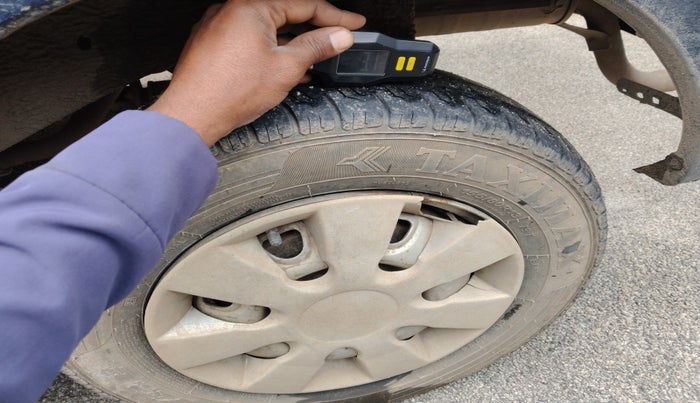 2013 Maruti Eeco 5 STR WITH A/C+HTR, Petrol, Manual, 1,24,820 km, tyre