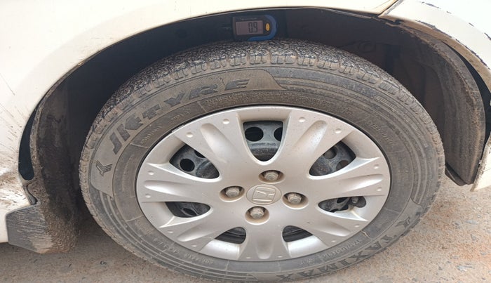 2013 Honda Brio S MT, Petrol, Manual, 91,129 km, tyre