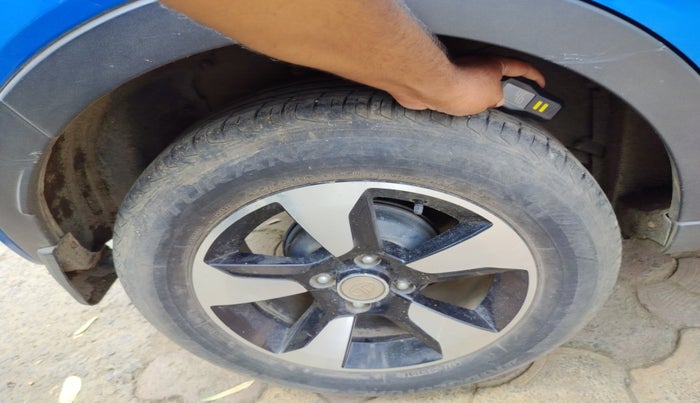 2018 Tata NEXON XZ PLUS DIESEL, Diesel, Manual, 39,945 km, tyre