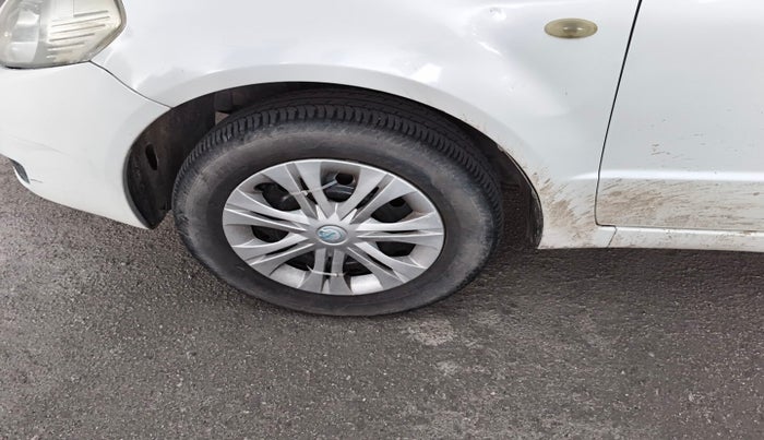 2010 Maruti SX4 VXI, Petrol, Manual, 88,971 km, tyre