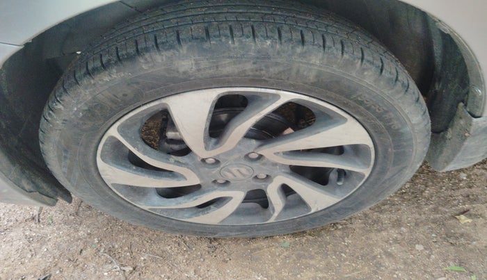 2021 Maruti Baleno ZETA PETROL 1.2, Petrol, Manual, 99,077 km, tyre